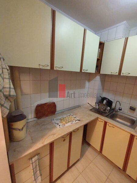 Uioara- Huedin Vanzare apartament 3 camere